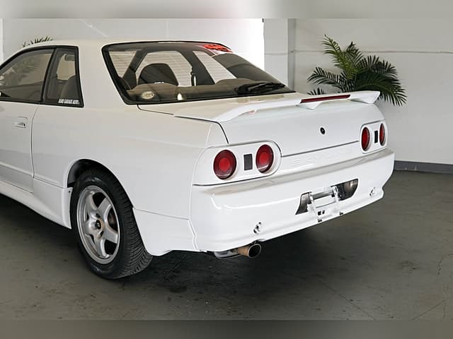 1991 Nissan Skyline JDM car for sale — photo 5 of 25