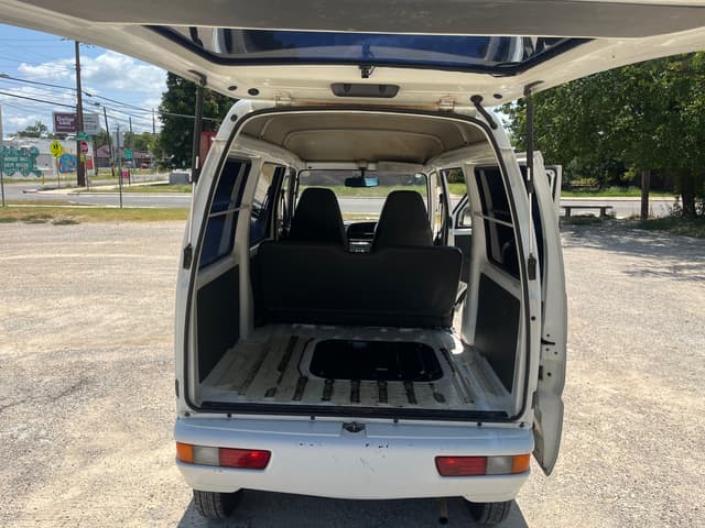 1994 Suzuki Every JDM car for sale — photo 9 of 12