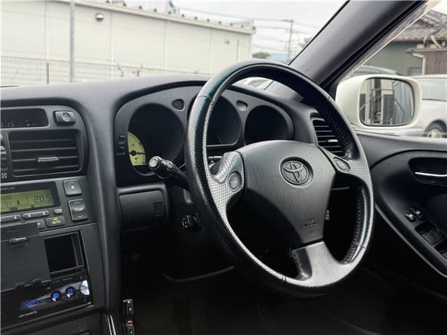1999 Toyota Aristo JDM car for sale — photo 12 of 25