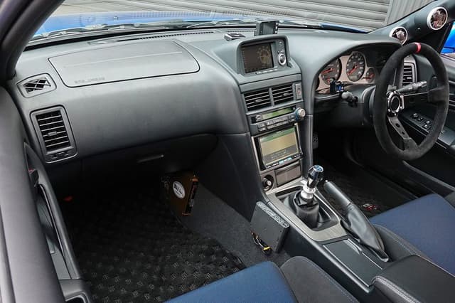 2000 Nissan Skyline JDM car for sale — photo 25 of 25