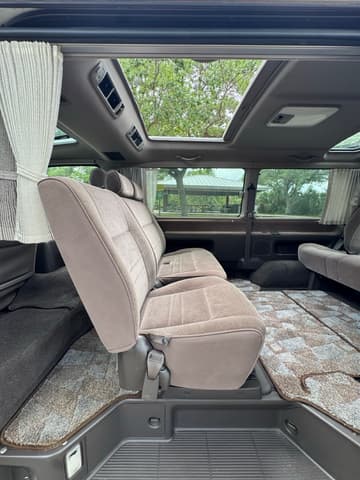 1997 Toyota HiAce JDM car for sale — photo 16 of 25