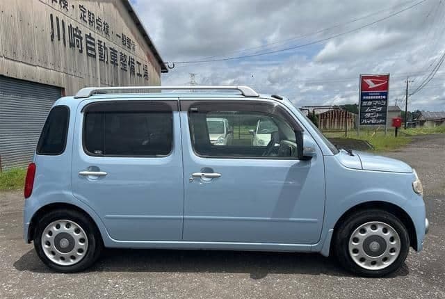 2011 Daihatsu Mira JDM car for sale — photo 12 of 19