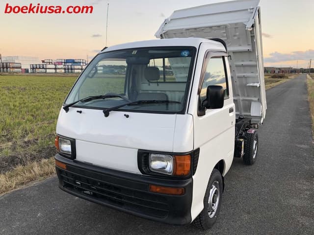 1997 Daihatsu Hijet JDM car for sale — photo 2 of 11