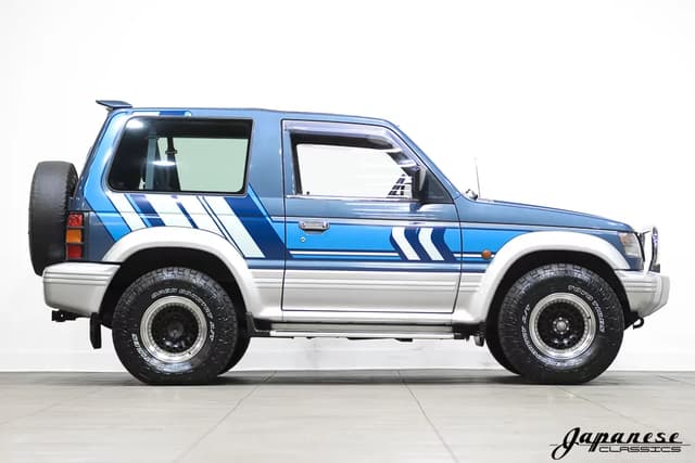 1992 Mitsubishi Pajero JDM car for sale — photo 5 of 25