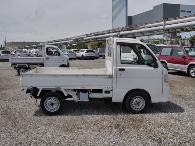 2001 Daihatsu Hijet JDM car for sale — photo 4 of 25