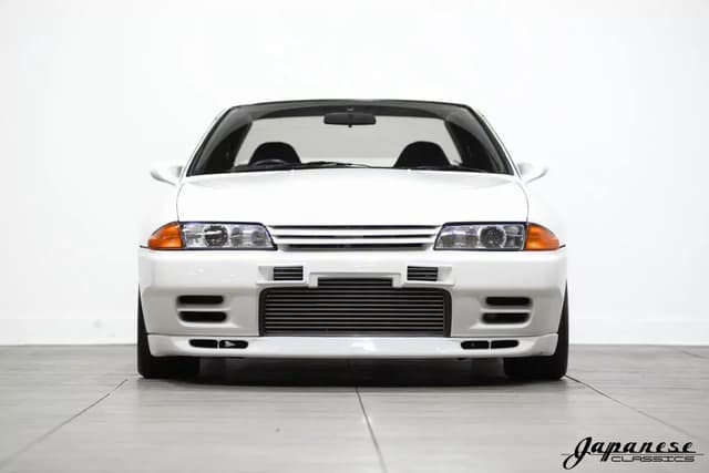 1993 Nissan Skyline JDM car for sale — photo 2 of 25