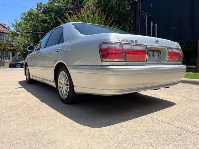 2000 Toyota Crown JDM car for sale — photo 3 of 9