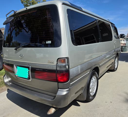1999 Toyota HiAce JDM car for sale — photo 9 of 24