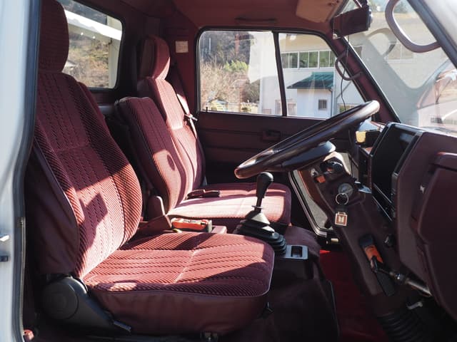 1991 Isuzu Elf JDM car for sale — photo 5 of 24