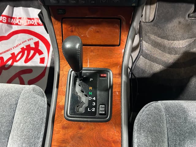 1998 Toyota Celsior JDM car for sale — photo 15 of 25