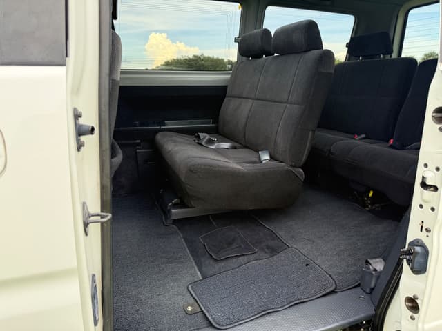 2000 Honda Stepwagon JDM car for sale — photo 20 of 25