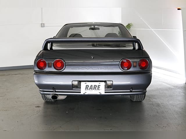 1993 Nissan Skyline JDM car for sale — photo 16 of 25
