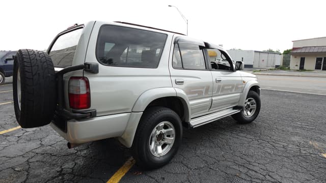 1996 Toyota Hilux Surf JDM car for sale — photo 2 of 7