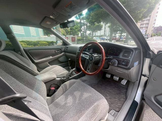 1998 Toyota Mark II JDM car for sale — photo 5 of 9