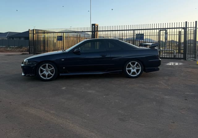 1999 Nissan Skyline JDM car for sale — photo 3 of 10