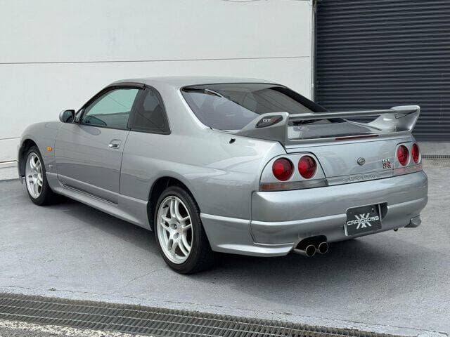 1997 Nissan Skyline JDM car for sale — photo 2 of 12