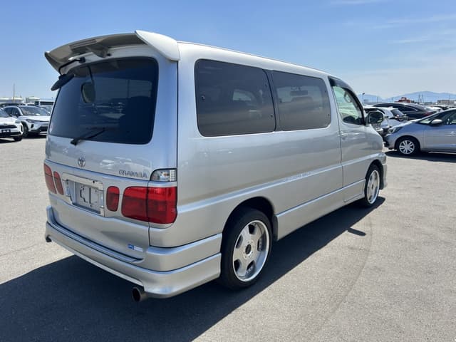 2000 Toyota Grand Hiace JDM car for sale — photo 5 of 25