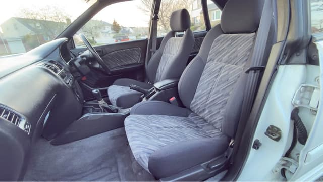 1997 Subaru Legacy JDM car for sale — photo 8 of 18