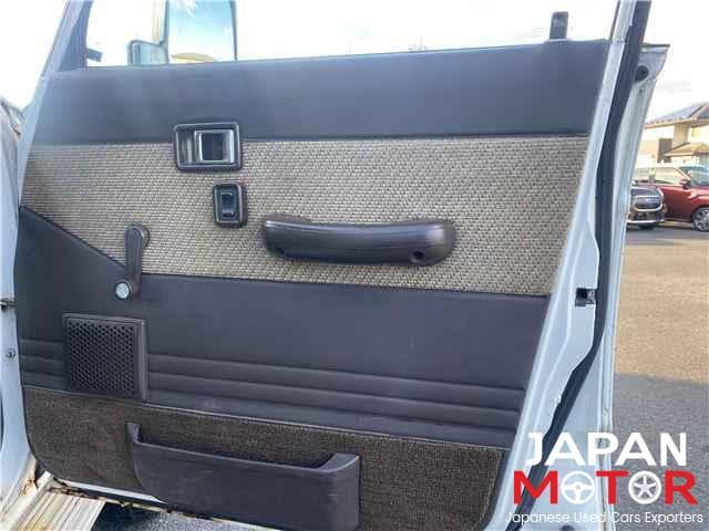 1988 Toyota Land Cruiser Prado JDM car for sale — photo 13 of 15