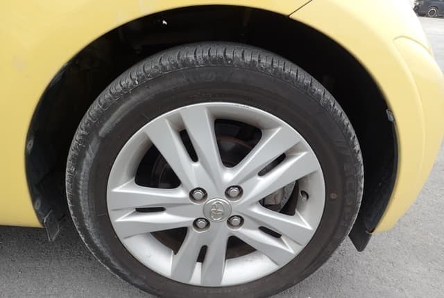 2010 Toyota JDM car for sale — photo 12 of 25
