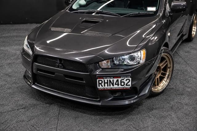 2007 Mitsubishi Lancer Evolution JDM car for sale — photo 2 of 19