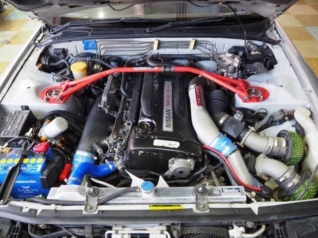 1992 Nissan Skyline JDM car for sale — photo 8 of 20