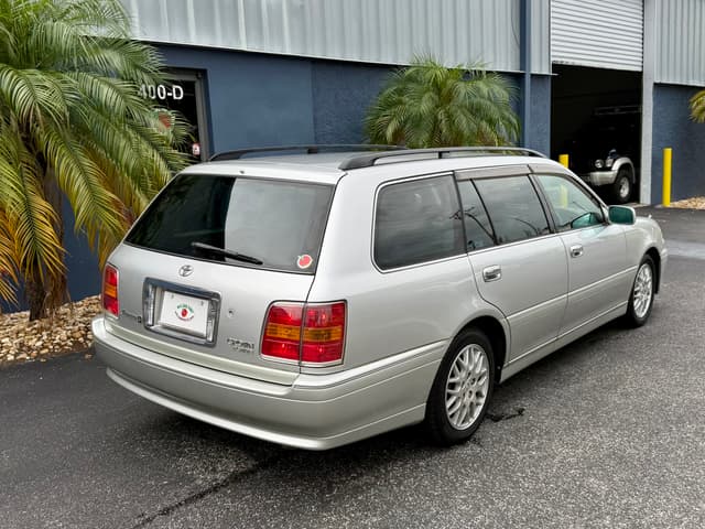 2001 Toyota Crown JDM car for sale — photo 10 of 23