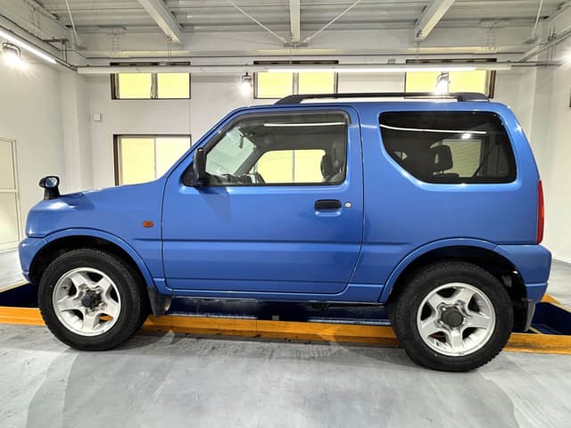 2001 Suzuki Jimny JDM car for sale — photo 3 of 25