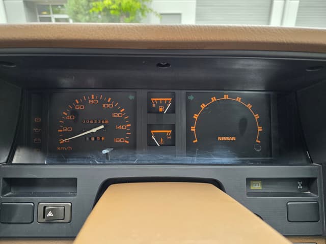 1988 Nissan Truck JDM car for sale — photo 10 of 11