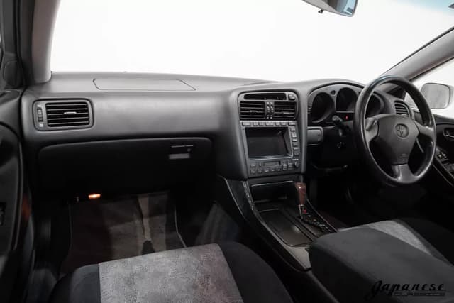 1997 Toyota Aristo JDM car for sale — photo 9 of 25