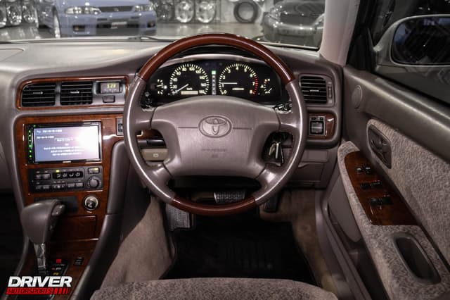 2001 Toyota Chaser JDM car for sale — photo 3 of 25