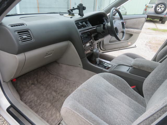 1996 Toyota Mark II JDM car for sale — photo 14 of 20