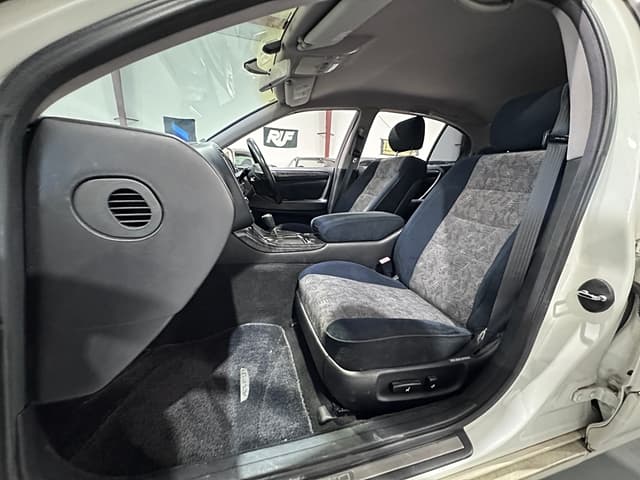 1997 Toyota Aristo JDM car for sale — photo 21 of 25