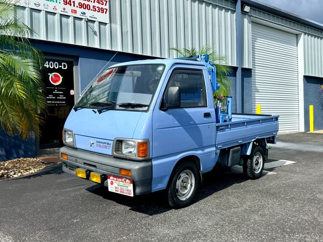 1992 Daihatsu Hijet JDM car for sale — photo 3 of 21
