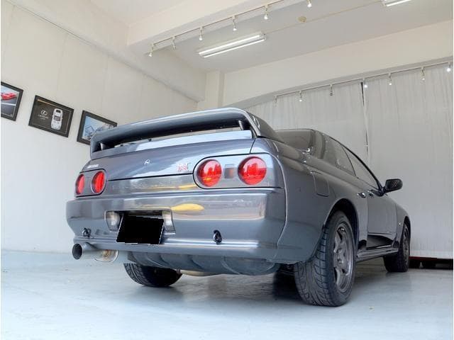 1990 Nissan Skyline JDM car for sale — photo 8 of 25
