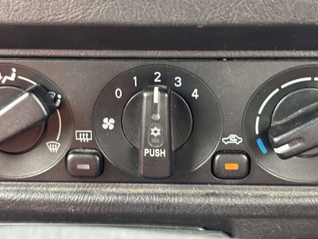 2001 Mitsubishi Pajero Mini JDM car for sale — photo 14 of 25