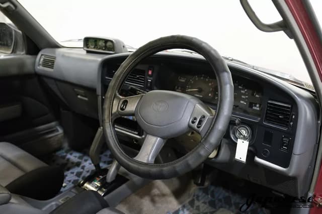1993 Toyota Hilux Surf JDM car for sale — photo 12 of 25