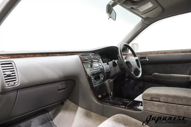 1997 Nissan Cima JDM car for sale — photo 9 of 25