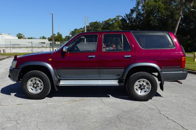 1993 Toyota Hilux Surf JDM car for sale — photo 8 of 17