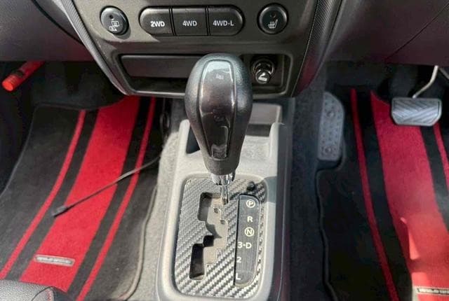 2008 Suzuki Jimny JDM car for sale — photo 7 of 25