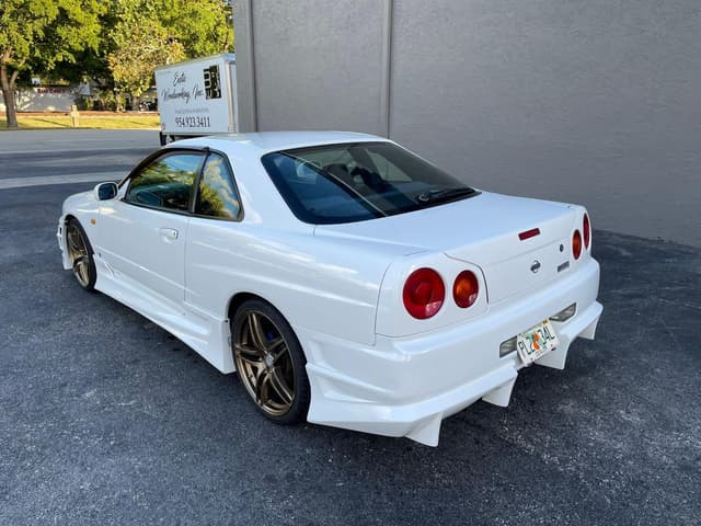 1998 Nissan Skyline JDM car for sale — photo 15 of 25