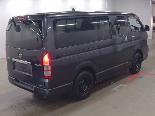 2007 Toyota HiAce JDM car for sale — photo 2 of 6