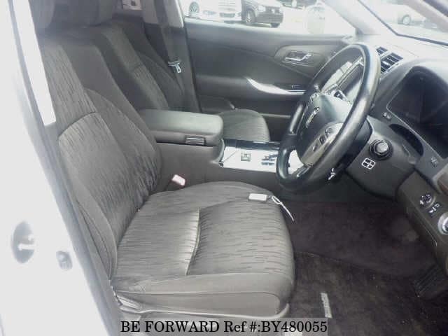 2010 Toyota Crown JDM car for sale — photo 4 of 7