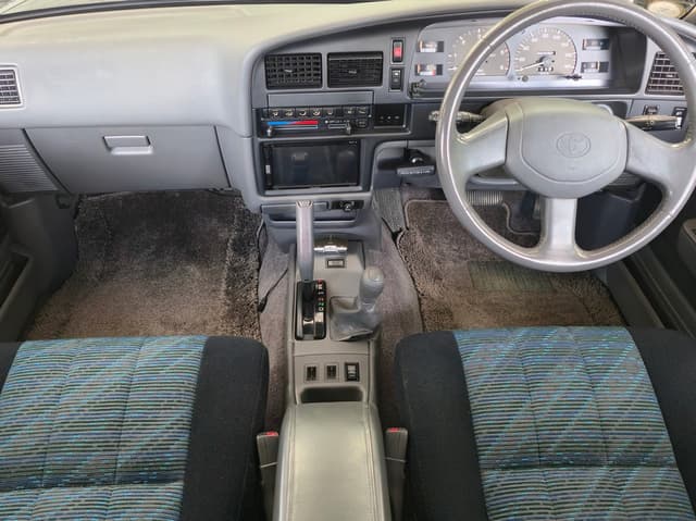 1995 Toyota Hilux Surf JDM car for sale — photo 11 of 20