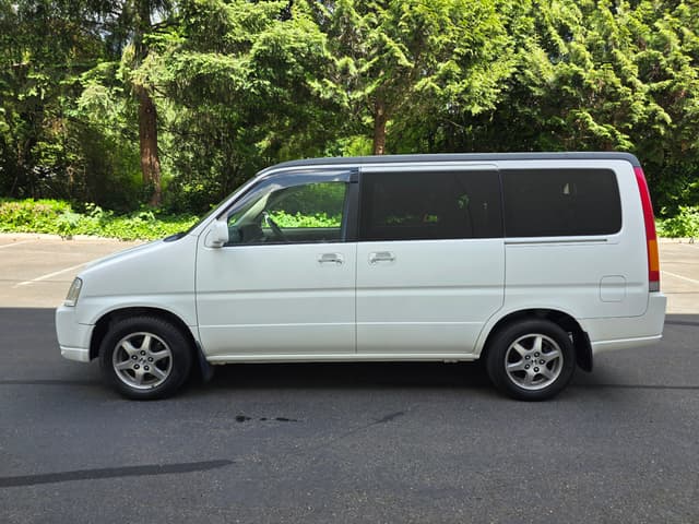 1996 Honda Stepwagon JDM car for sale — photo 6 of 15