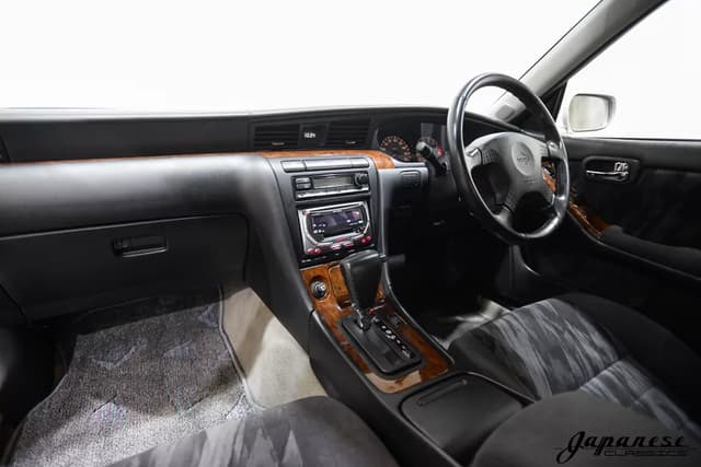 1997 Nissan Laurel JDM car for sale — photo 9 of 25