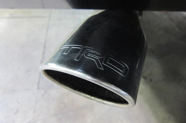 2010 Toyota Fj Cruiser JDM car for sale — photo 18 of 25