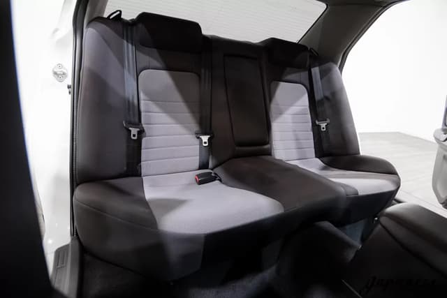 1998 Nissan Skyline JDM car for sale — photo 17 of 25