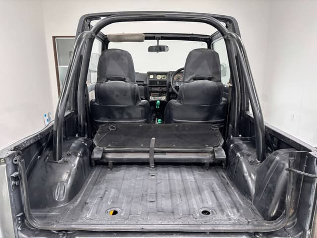 1993 Suzuki Jimny JDM car for sale — photo 21 of 25
