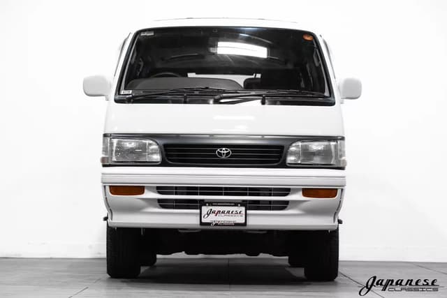 1995 Toyota HiAce JDM car for sale — photo 2 of 25